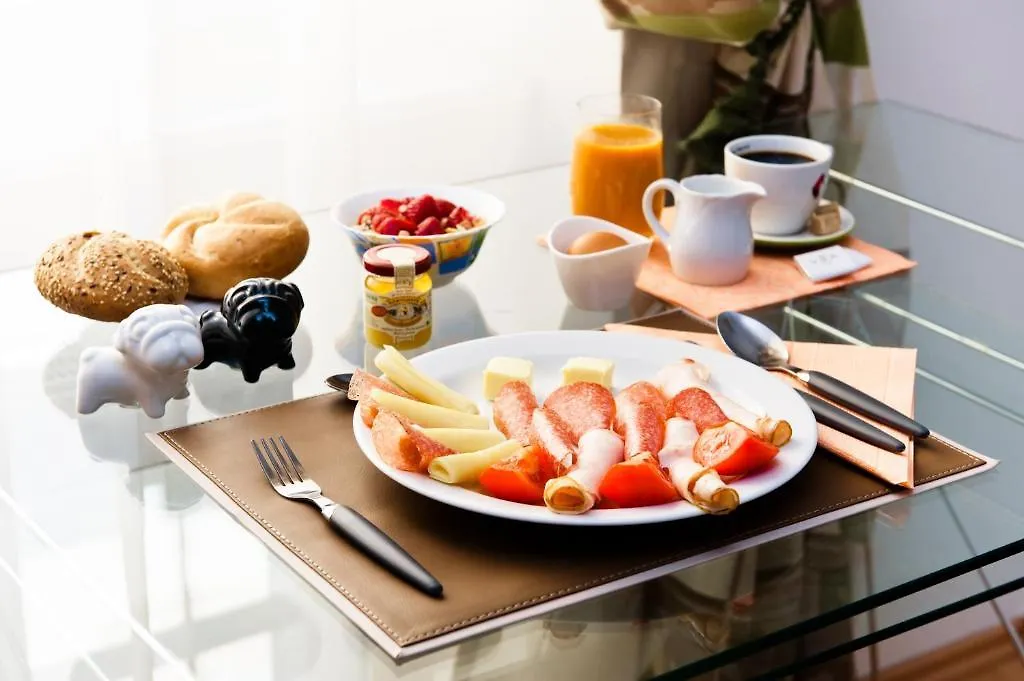 וינה Vox Design Hotel 3*,  אוסטריה